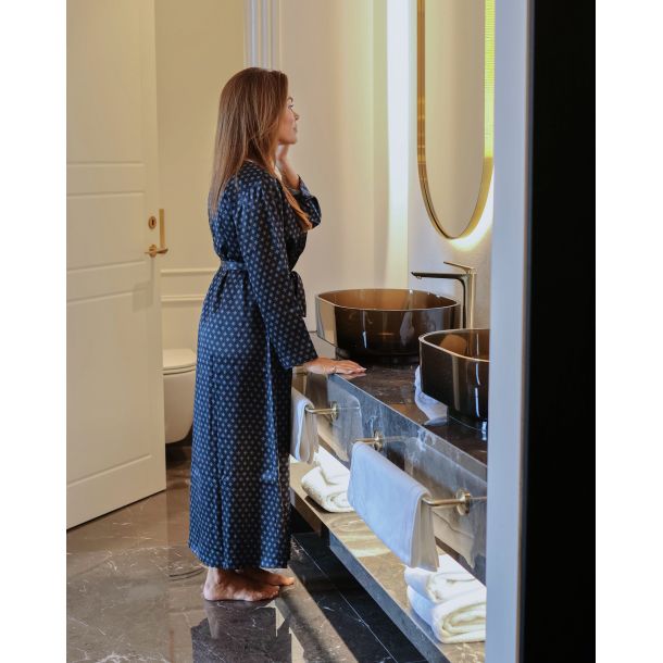 AMAZING DREAMS WRAP ME SILKY KIMONO  SORT