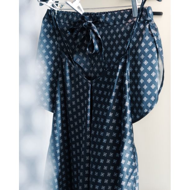 AMAZING DREAMS SILKY NIGHT COUTURE NATS�T  SORT