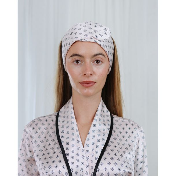 AMAZING DREAMS SILKY H�RB�ND  LYSER�D