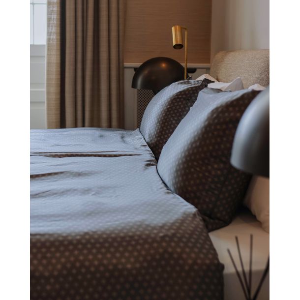 SOAKED IN SILK SENGET�J  S�LVGR�