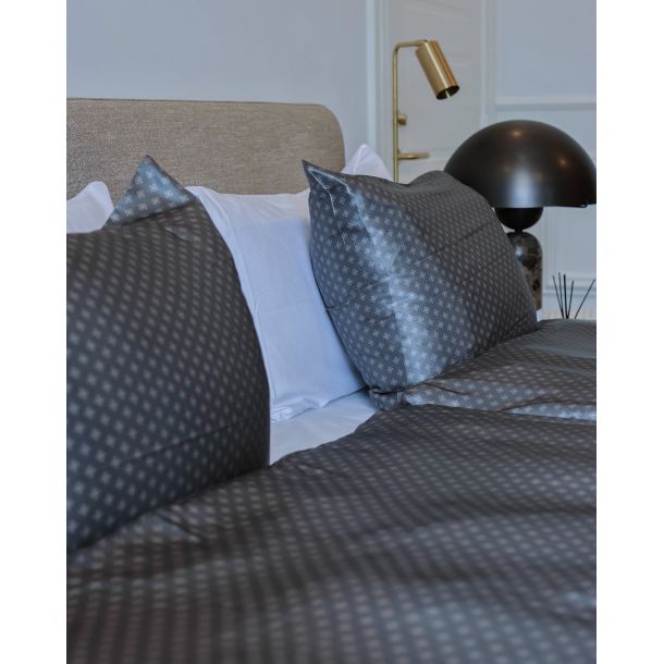 SOAKED IN SILK SENGET�J  S�LVGR�