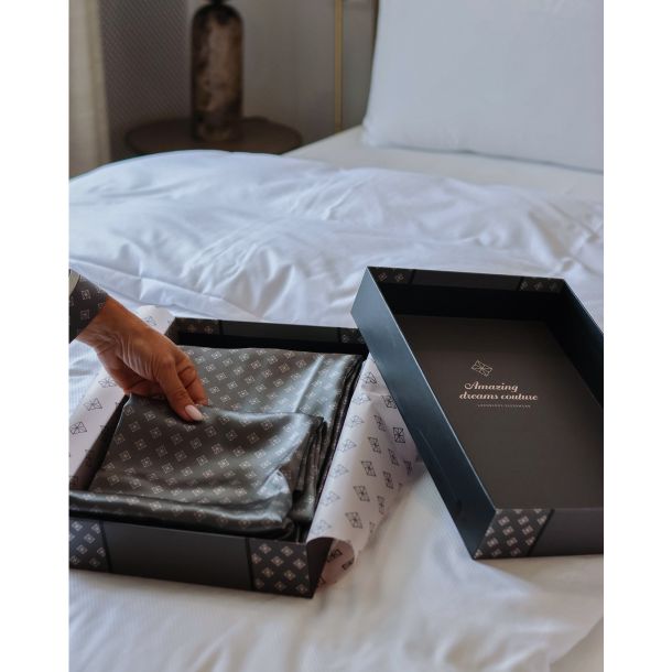 SOAKED IN SILK SENGET�J  S�LVGR�