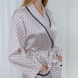 AMAZING DREAMS WRAP ME SILKY KIMONO  LYSER�D
