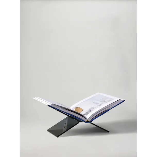 NM BOOKSTAND X SMOKED