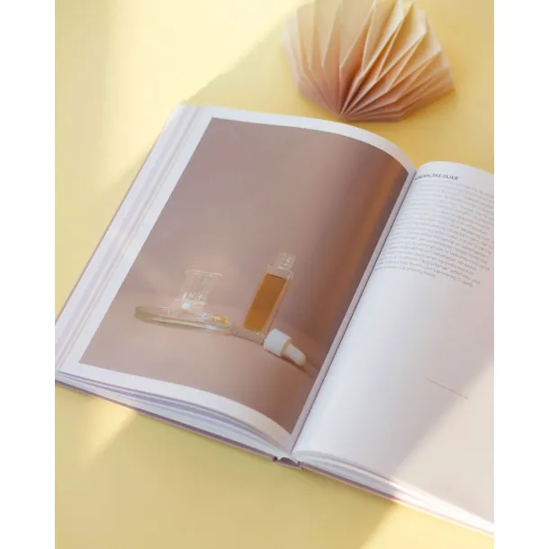 AMAZING SKIN  FROM THE INSIDE OUT  BIOCOSMEDIQ