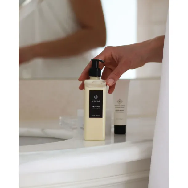 SKIN GLOW - FACE & BODY TAN (240ML)